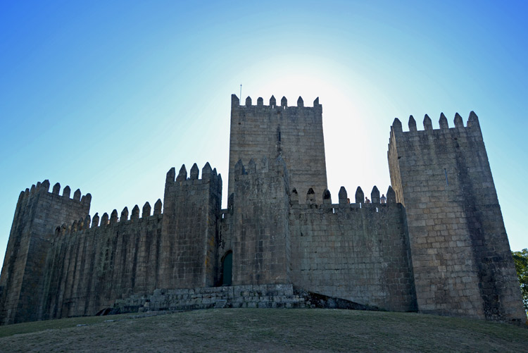 Castillo de Guimarães | Portugal | StyleFeelFree