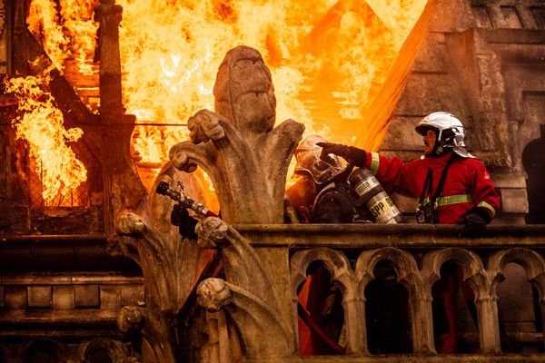 Arde Notre Dame (2021) de Jean-Jacques Annaud